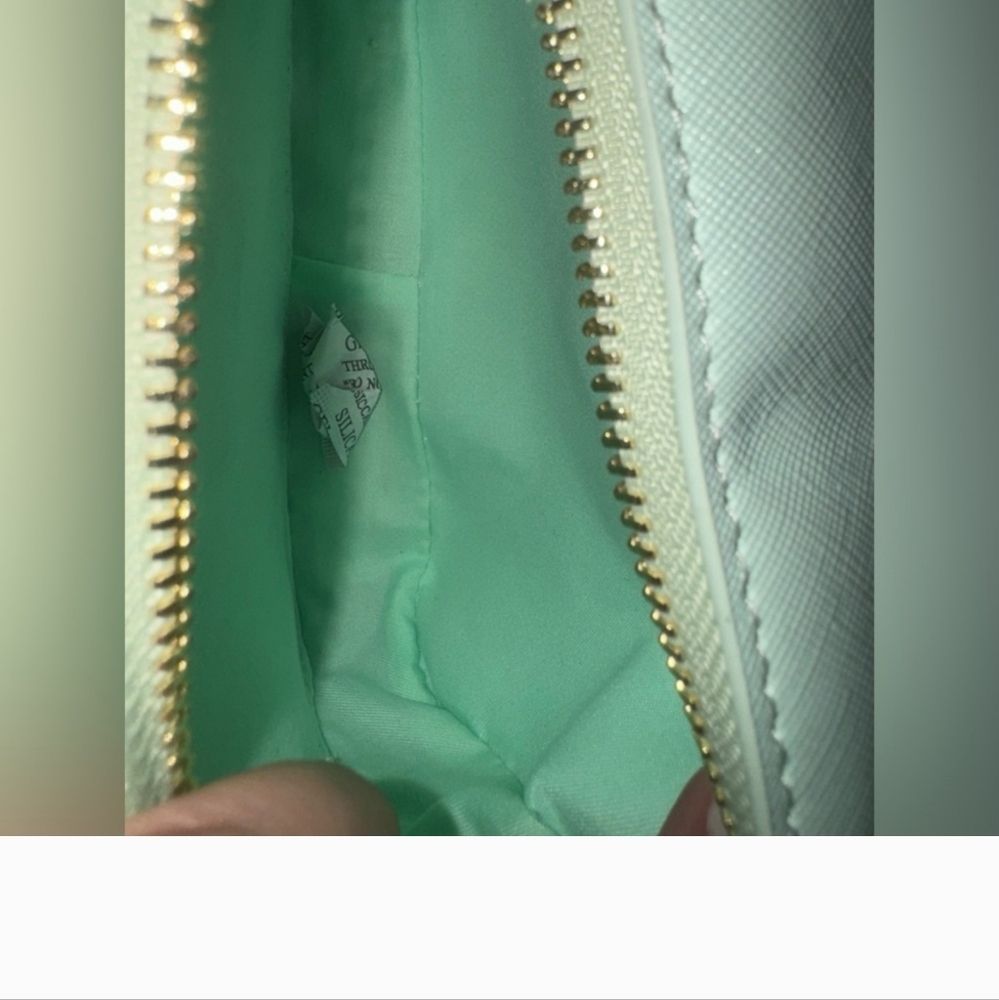 Valentino Orlandi NWT MINT Green Double Zip Bag $159 RETAIL - Picture 8 of 9